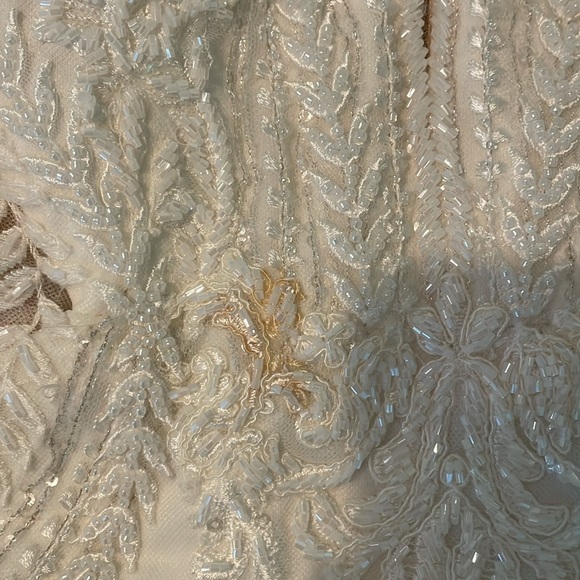 Size 10 Martina Liana wedding dress! - Picture 4 of 15